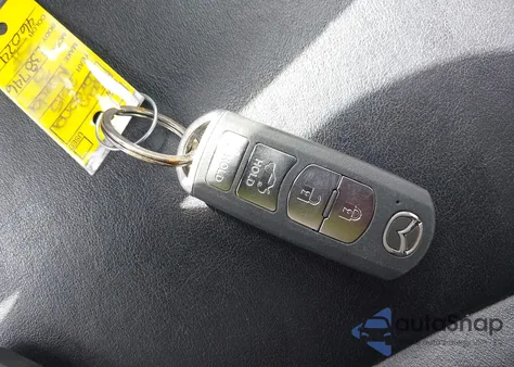 2015 Mazda Mazda3 S Touring z USA, uszkodzony, nr VIN JM1BM1V30F1238746